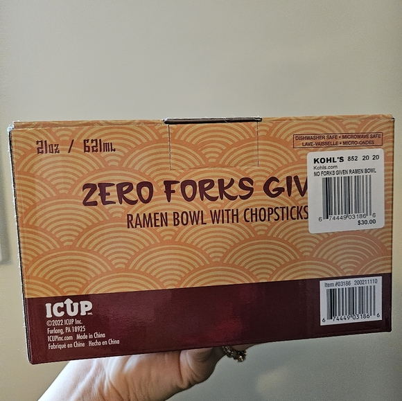 Ramen bowl w/ chopsticks - Picture 3 of 3